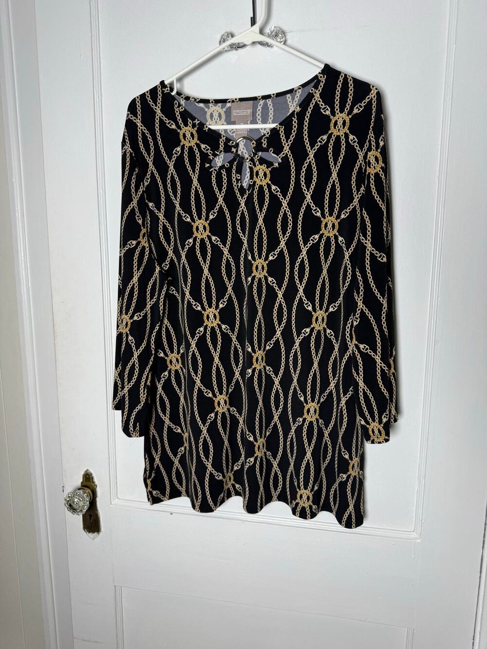 Chico’s Size 3 Black Gold Chain Print Tunic Top Keyhole Ring Long Sleeve XL NWT